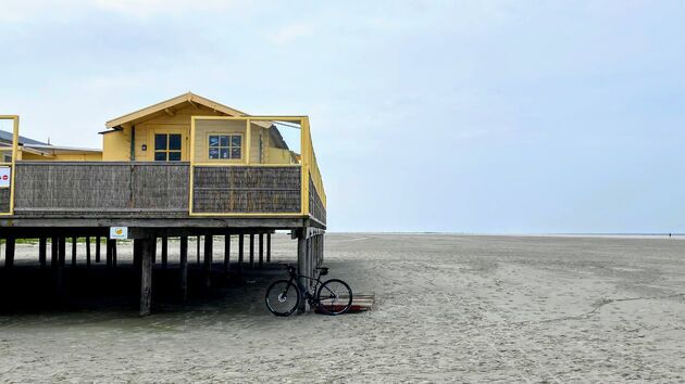 Fietsen op het strand van Schiermonnikoog is echt geweldig.